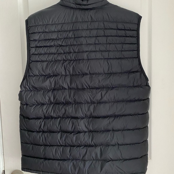 Black vest “32 degrees” brand Men’s M - like brand new! - Picture 2 of 3